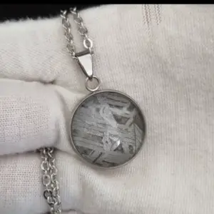 Pendant made of Aletai Iron Meteorite on steel chain, 3.6g