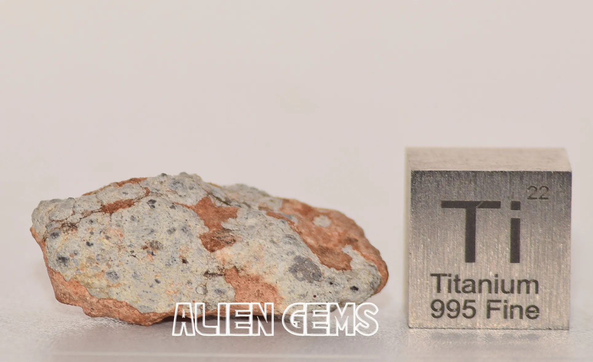 Moon Meteorite Bechar 006 – Lunar Specimen, 2.9 g - Image 2