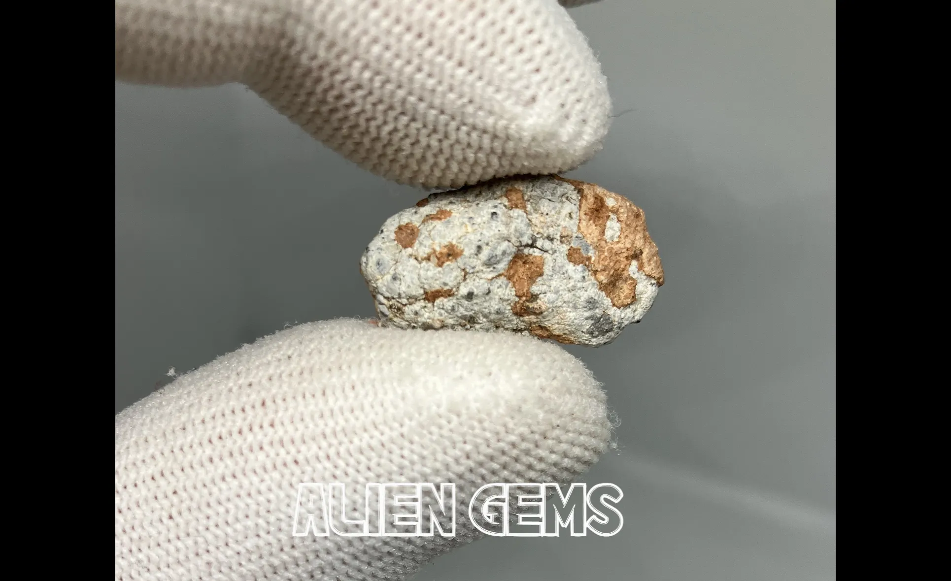 Moon Meteorite Bechar 006 – Lunar Specimen, 2.9 g - Image 5
